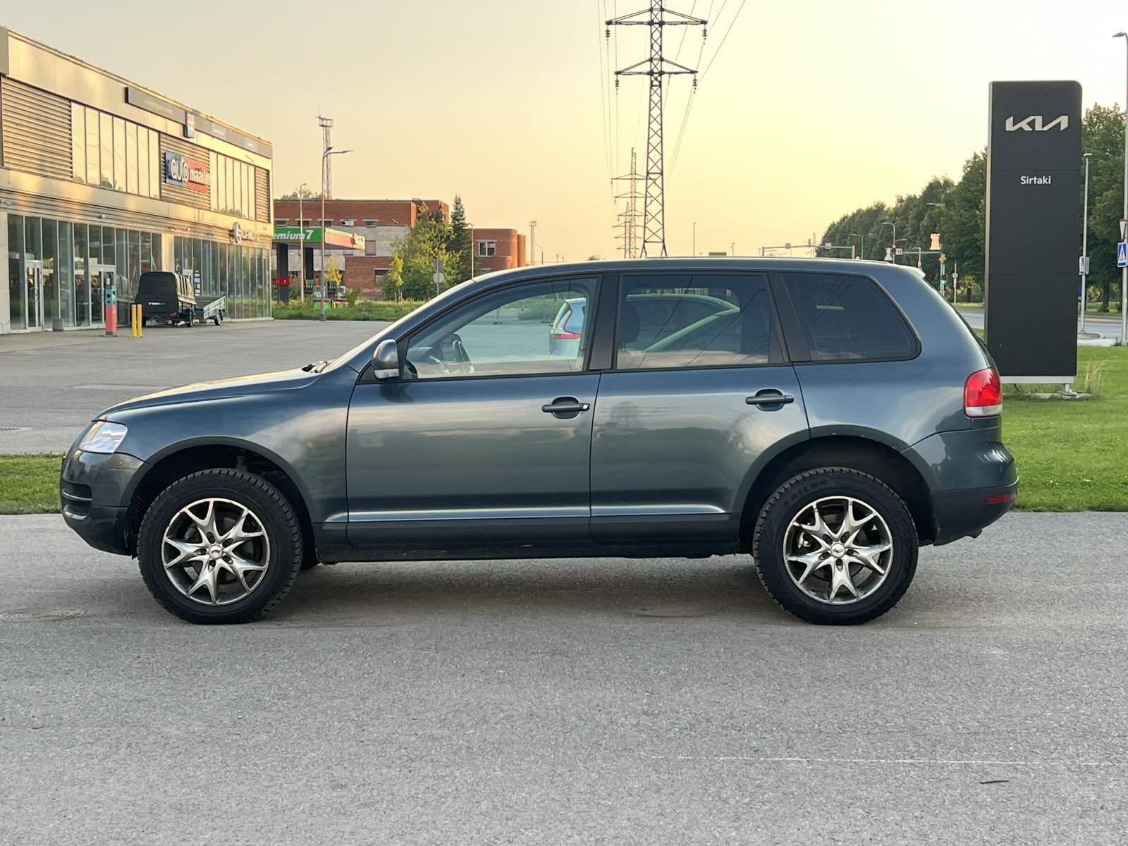 Volkswagen Touareg 2004, kuva 4/11