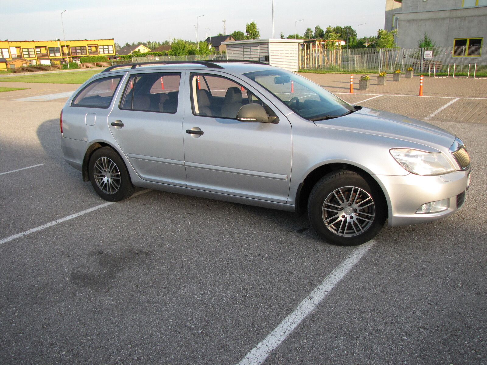 Škoda Octavia 2011, photo 2/8