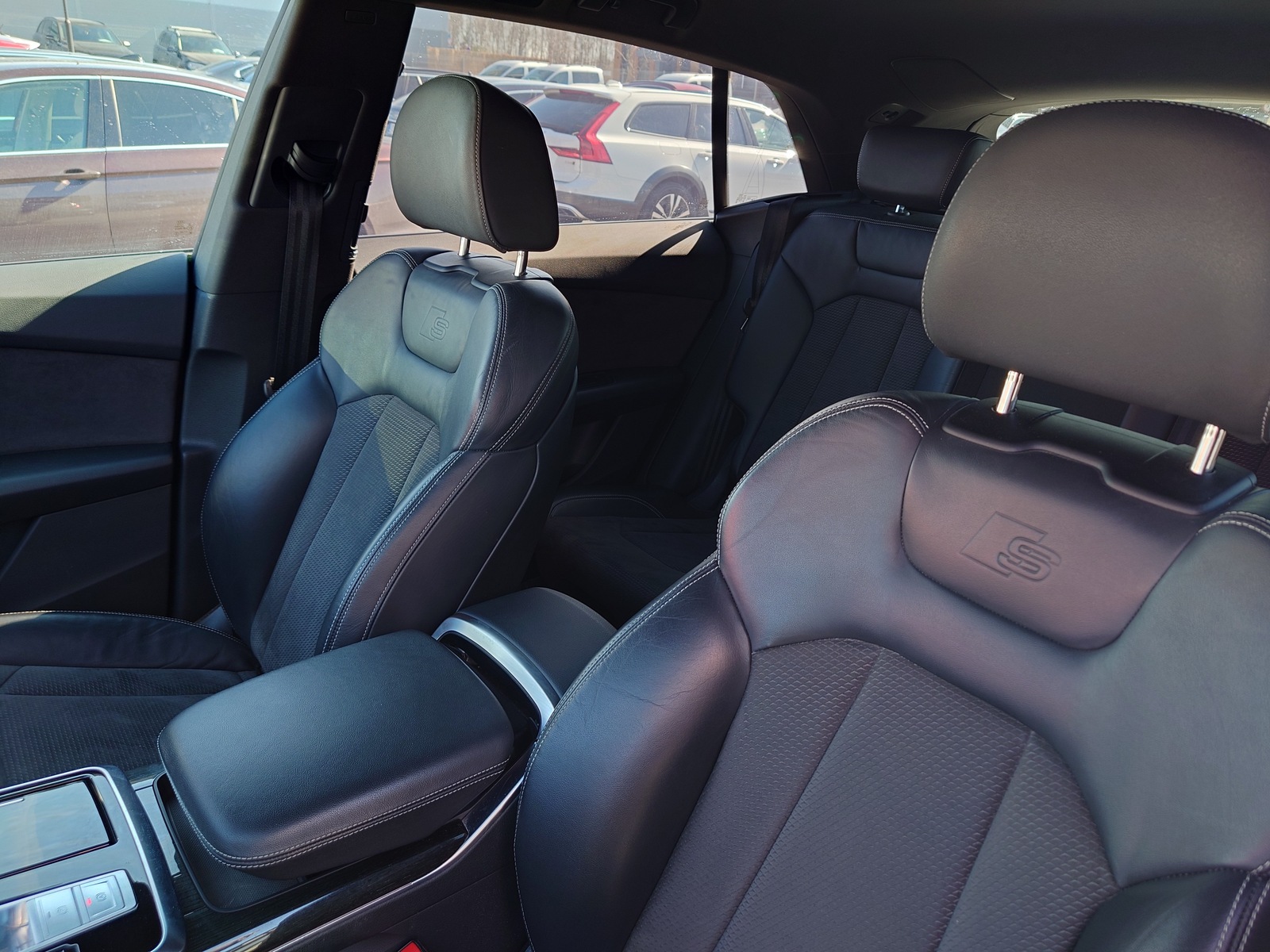 Audi Q8 2018, kuva 5/17