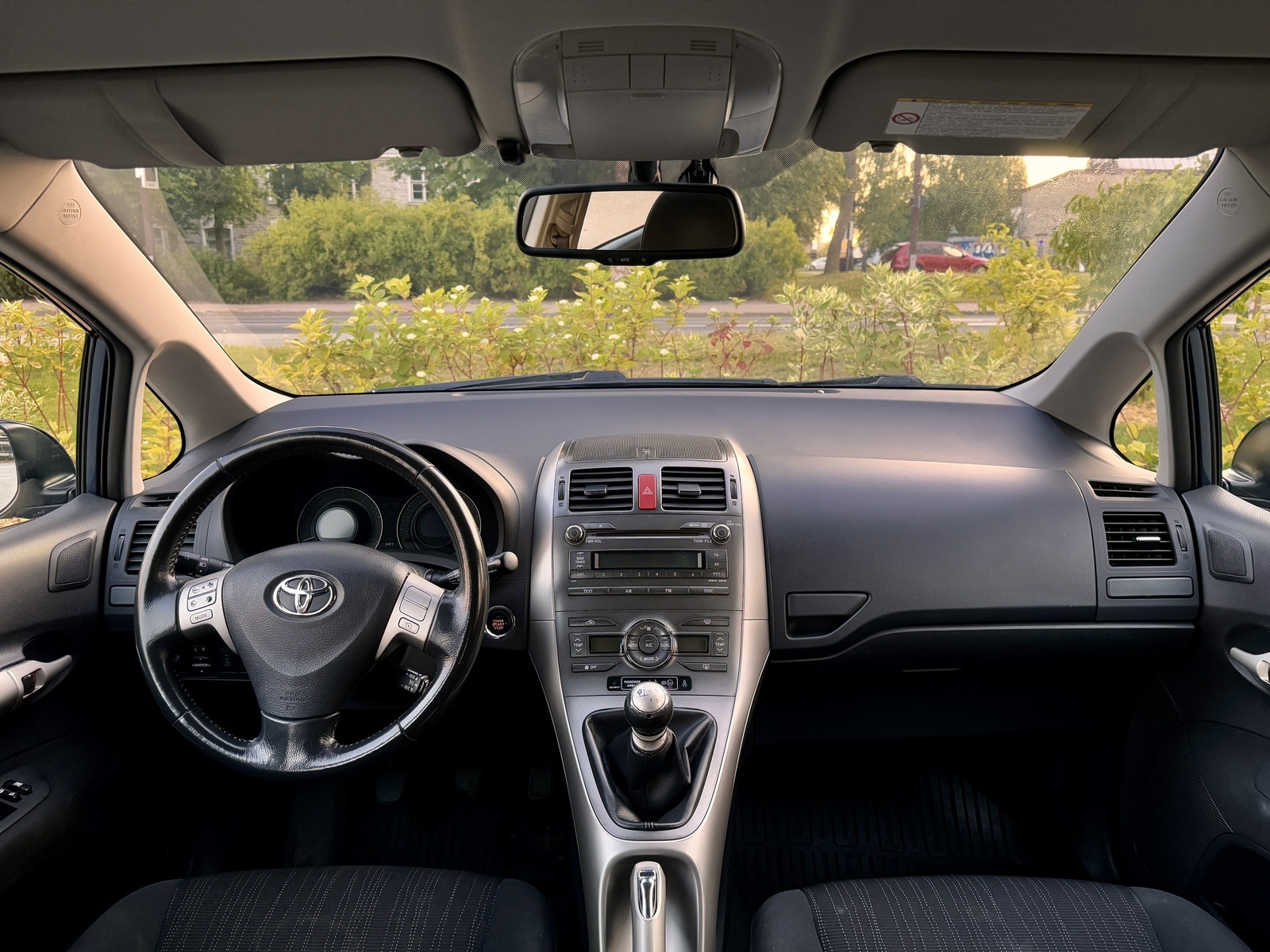 Toyota Auris 2008, kuva 8/8