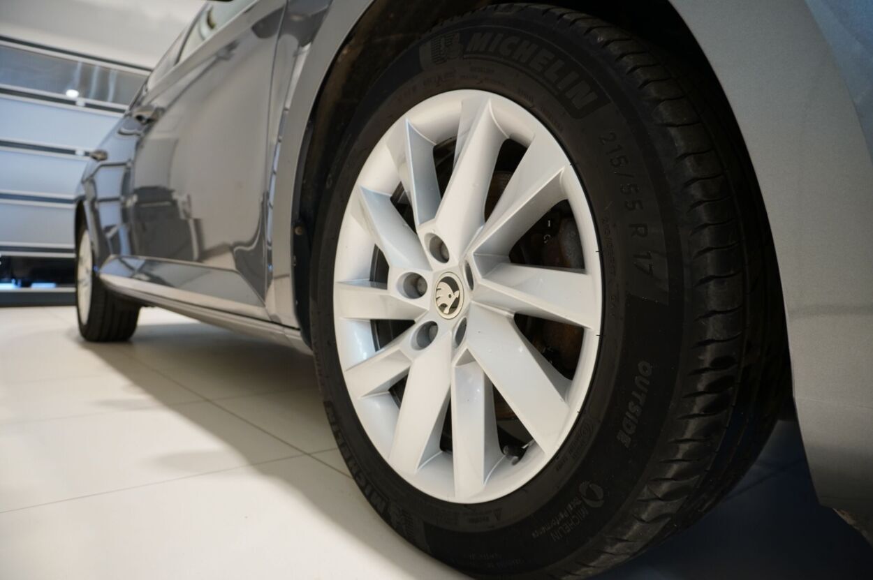 Škoda Superb 2022, kuva 5/10