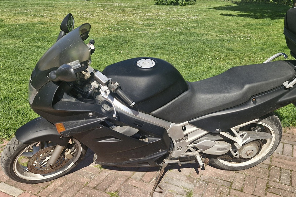 Honda VFR 750F, 1991, 0.7, 74 kW, petrol, manual, rear-wheel drive