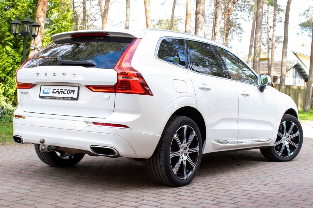 Volvo XC60 2021, photo 2/22