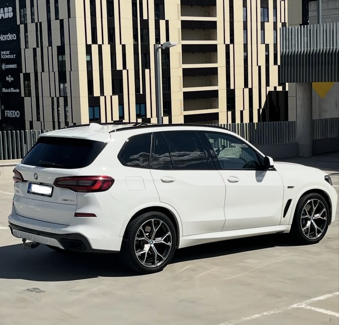 BMW X5 2021, kuva 2/11
