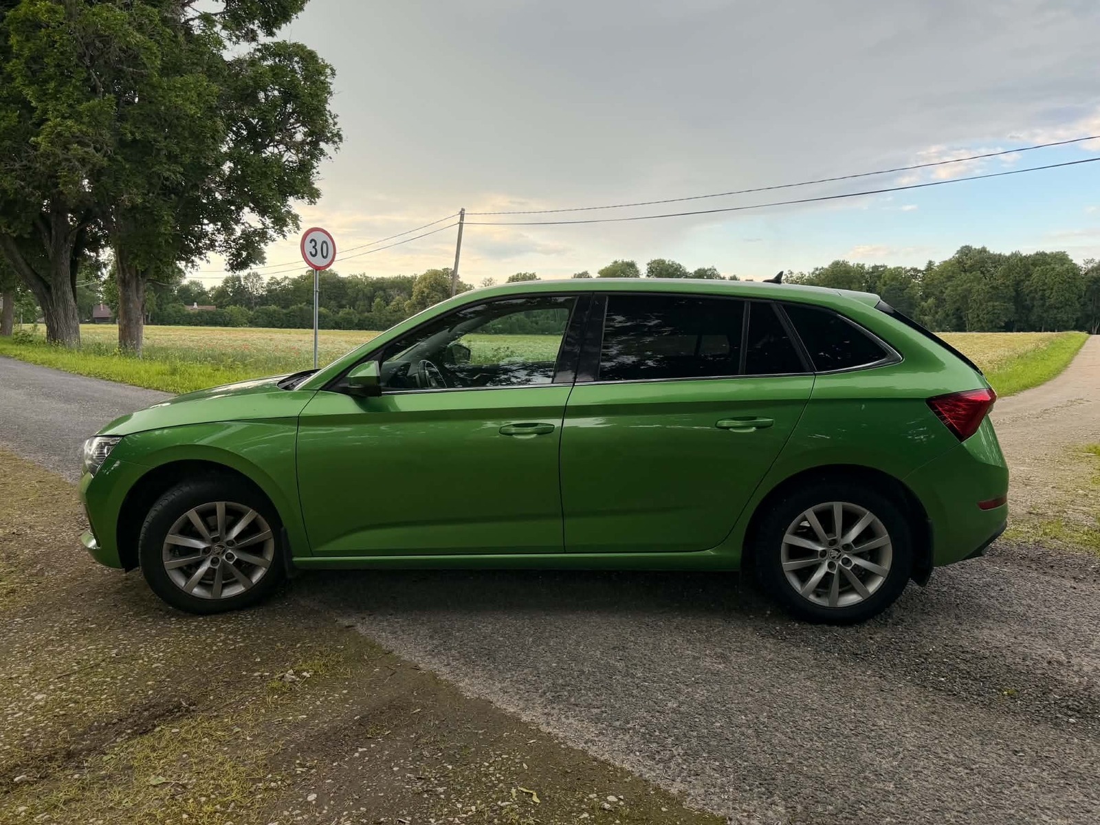 Škoda Scala 2019, photo 2/9