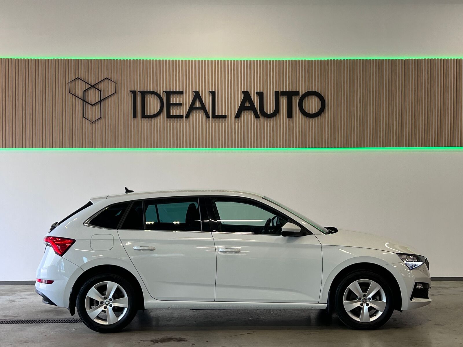 Škoda Scala 2022, photo 2/14