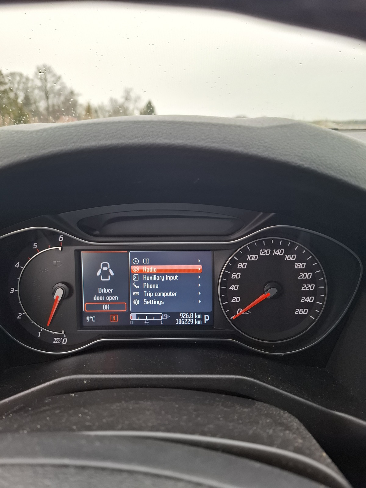 Ford Mondeo 2011, photo 4/7