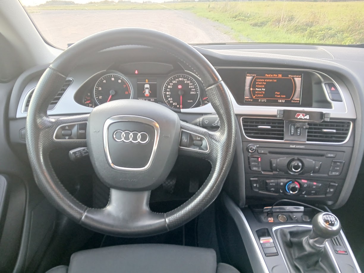 Audi A4 2010, photo 5/12