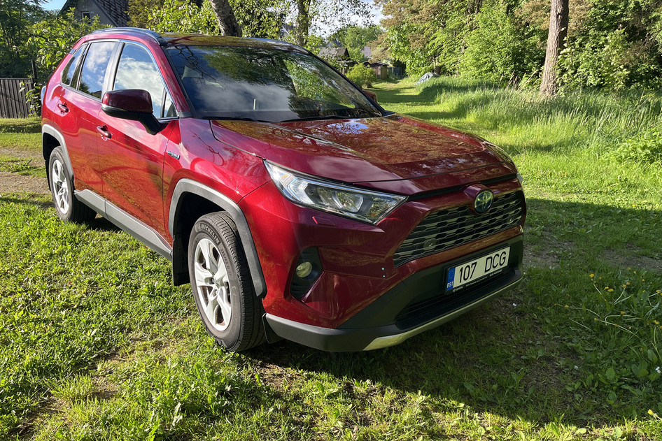Toyota RAV4, 2019, 2.5, 131 kW, hübriid (bensiin/elekter), automaat, esivedu
