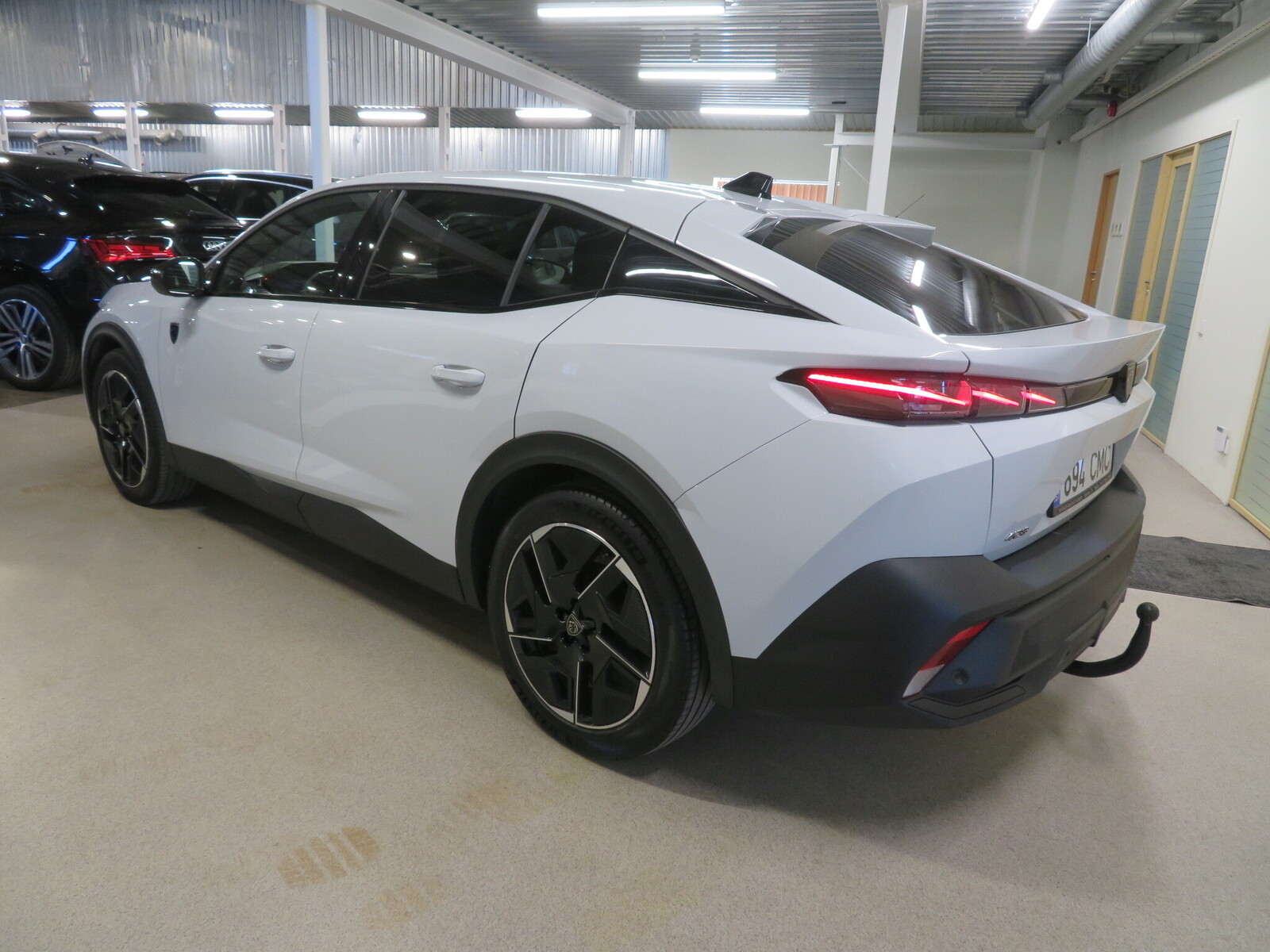 Peugeot 408 2025, photo 2/13