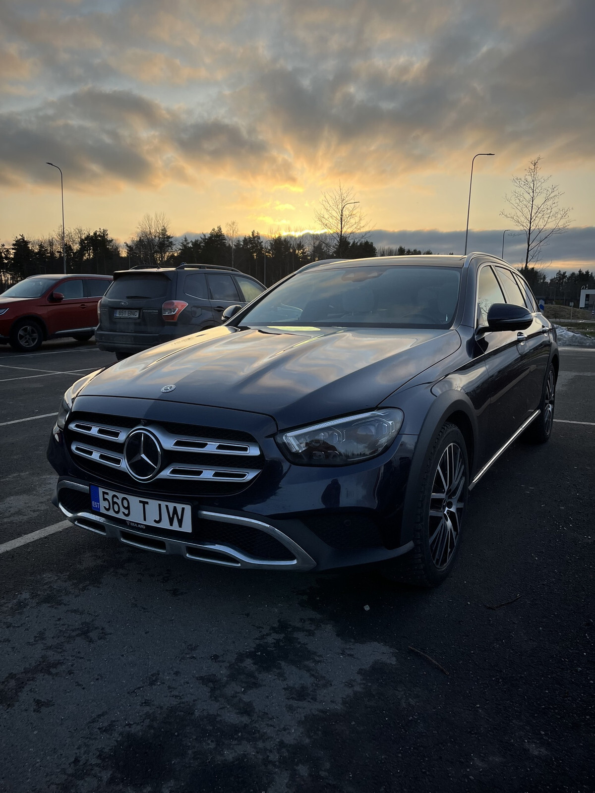 Mercedes-Benz E 400 2020, kuva 2/8