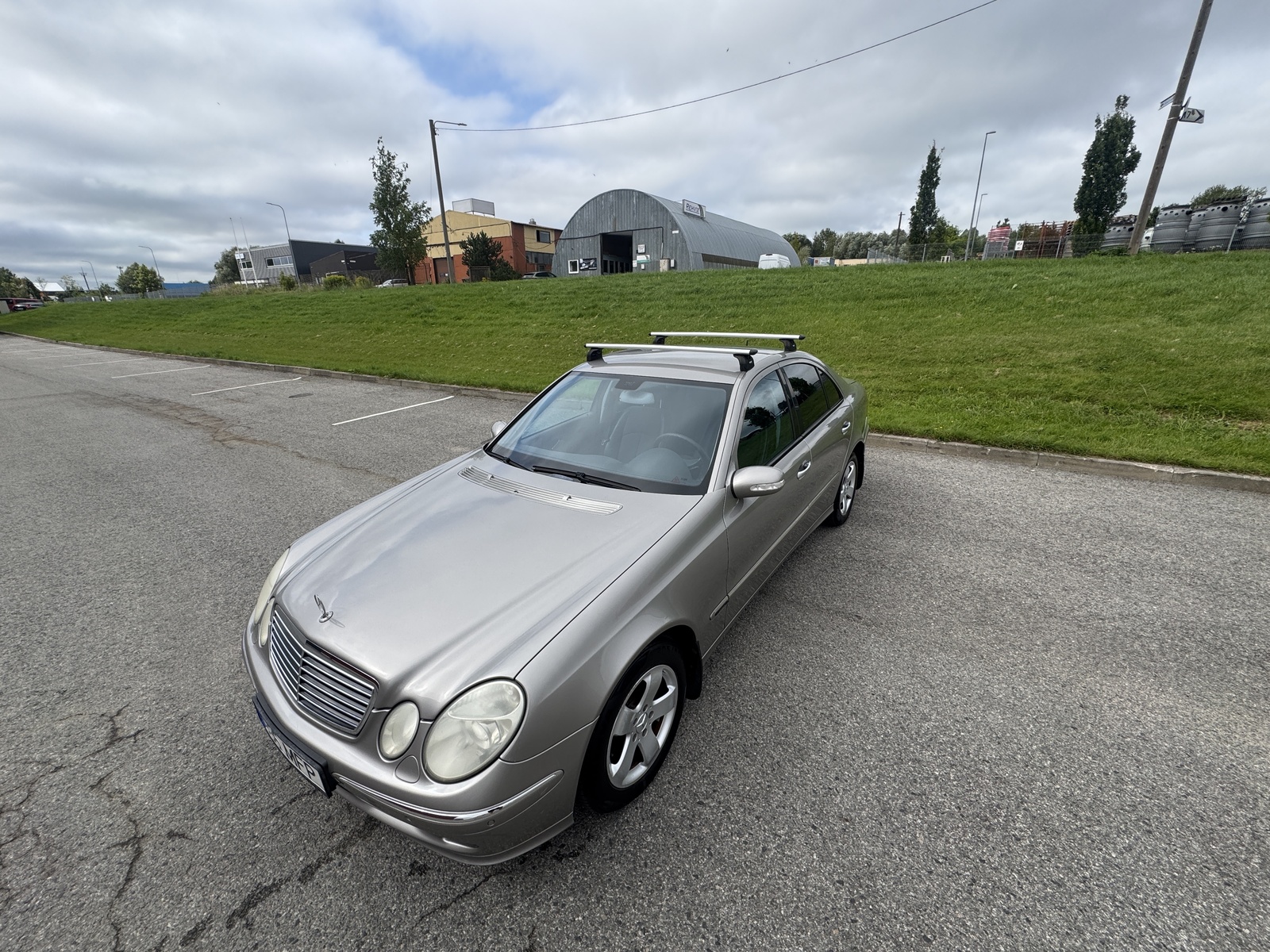 Mercedes-Benz E 200 2006, photo 4/10
