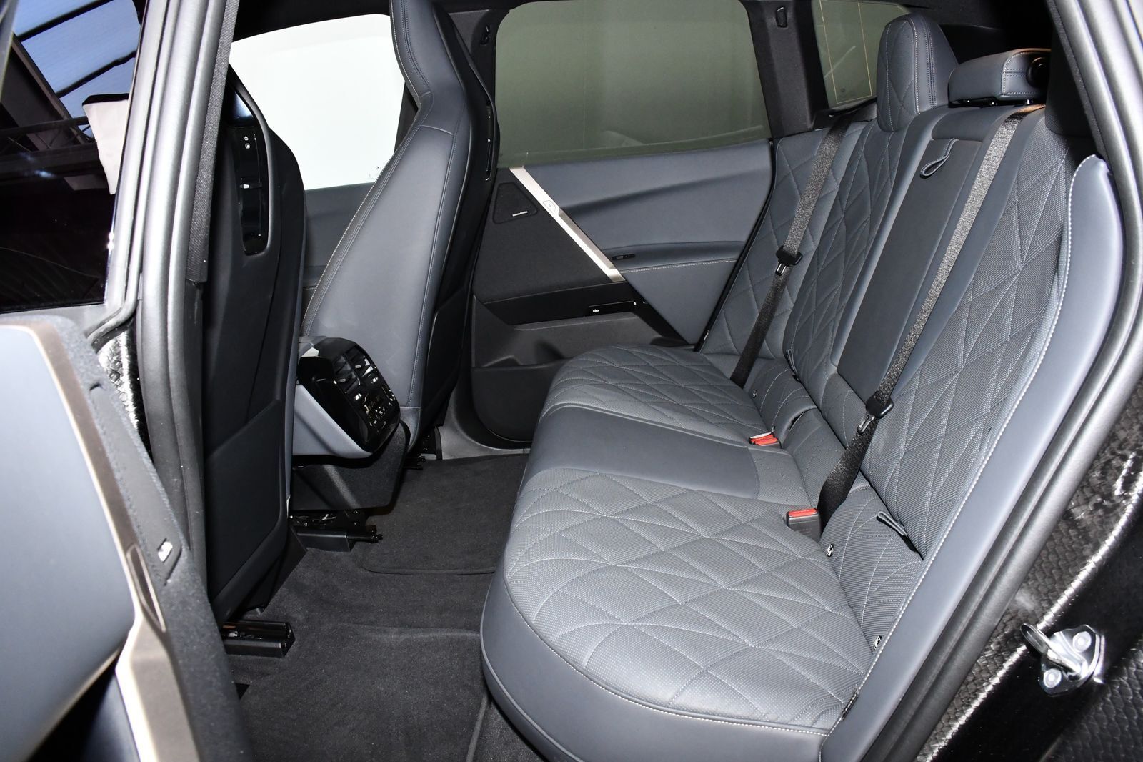 BMW iX 2023, kuva 6/9