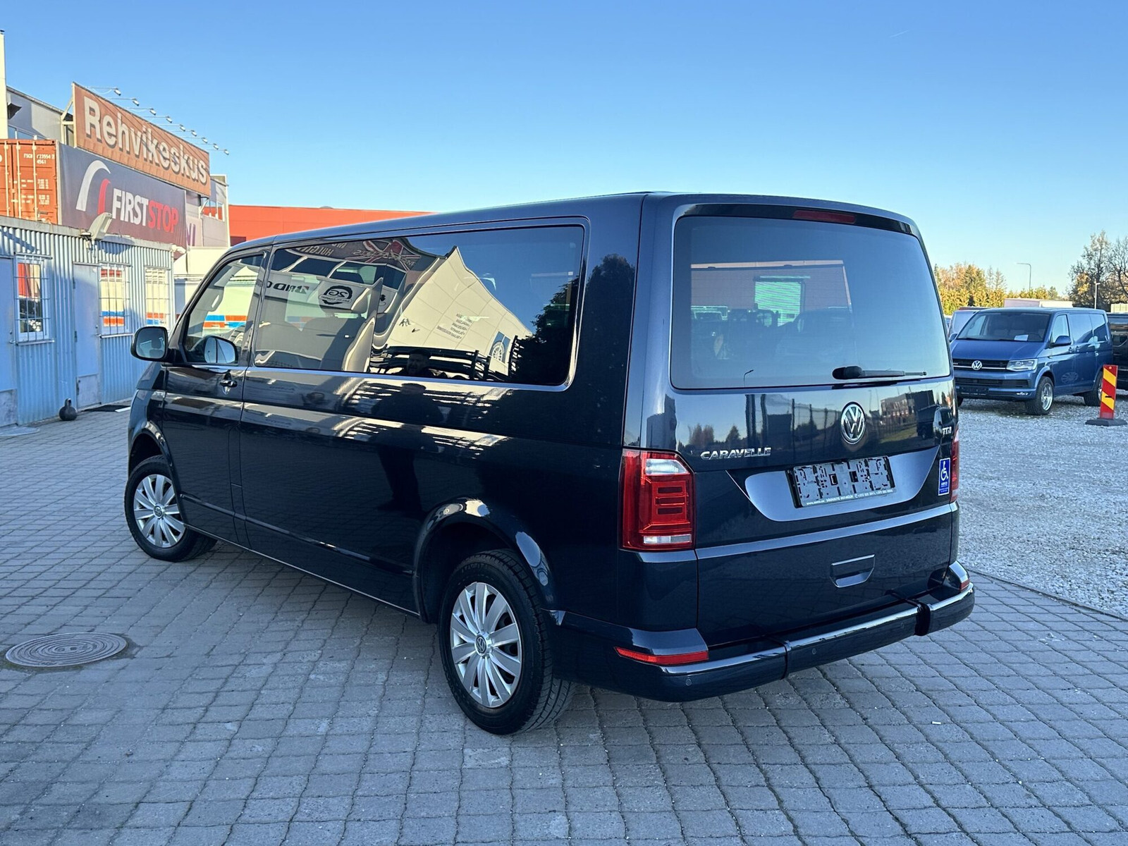 Volkswagen Caravelle 2016, photo 4/26