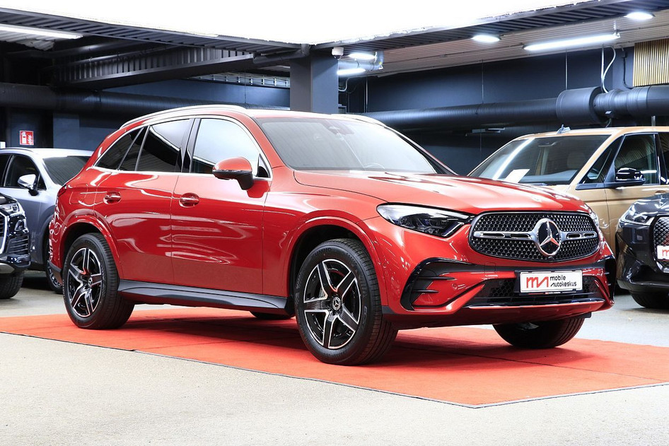 Mercedes-Benz GLC 300, 2023, 2.0, 150 kW, uzlādējams hibrīds (benzīns/elektrība), automātiskā, pilnpiedziņa