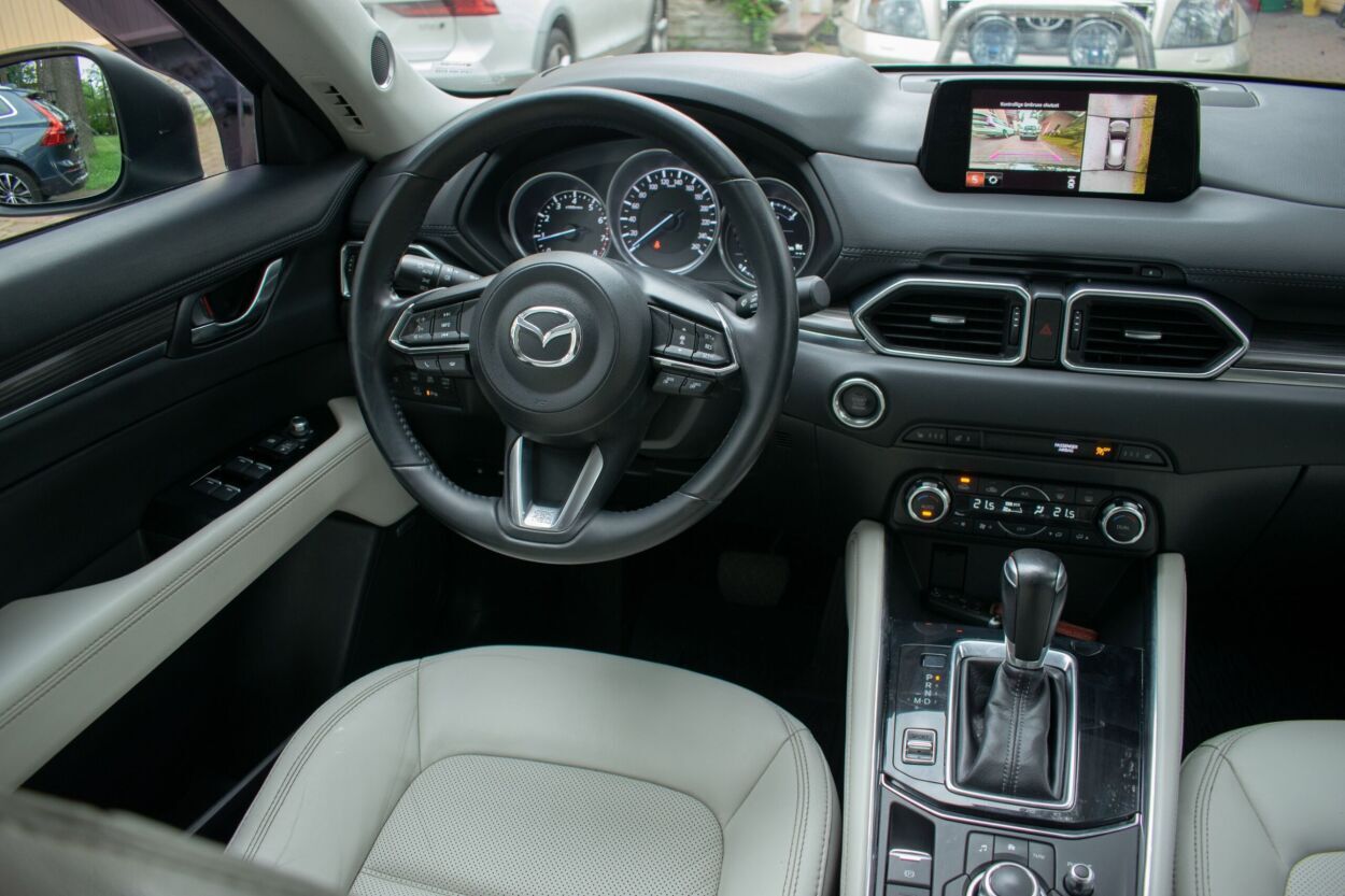 Mazda CX-5 Skyactive-G Luxury 2.5 143kW 2018, photo 2/10