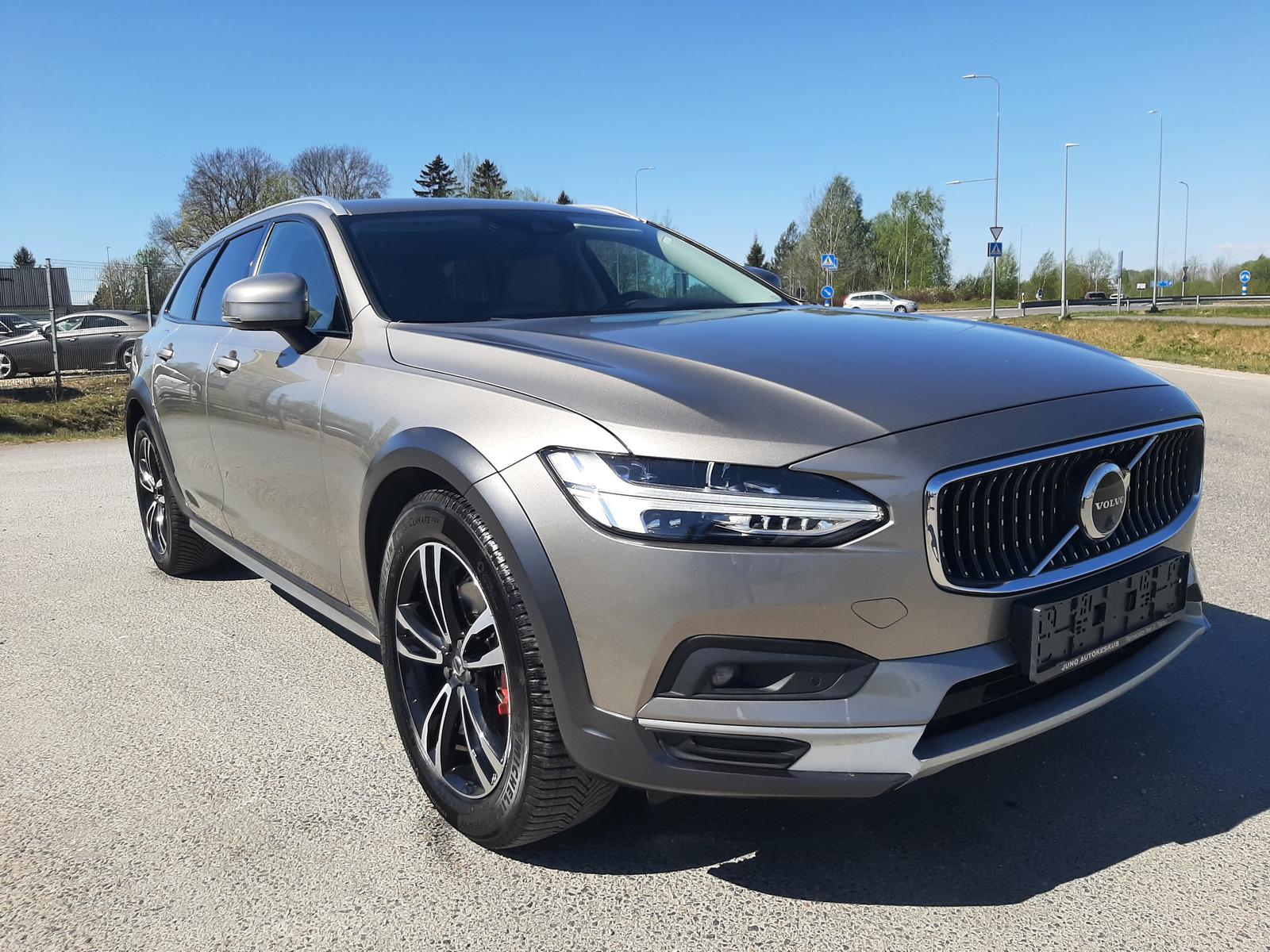 Volvo V90 Cross Country 2020, kuva 2/29