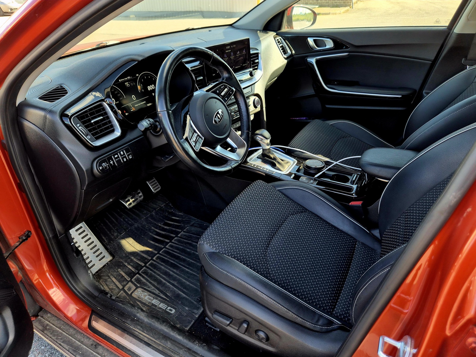 Kia XCeed 2020, photo 3/15