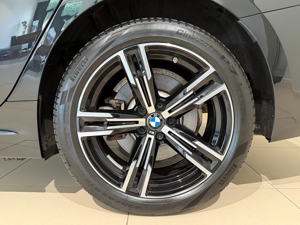BMW 330 2024, photo 3/22