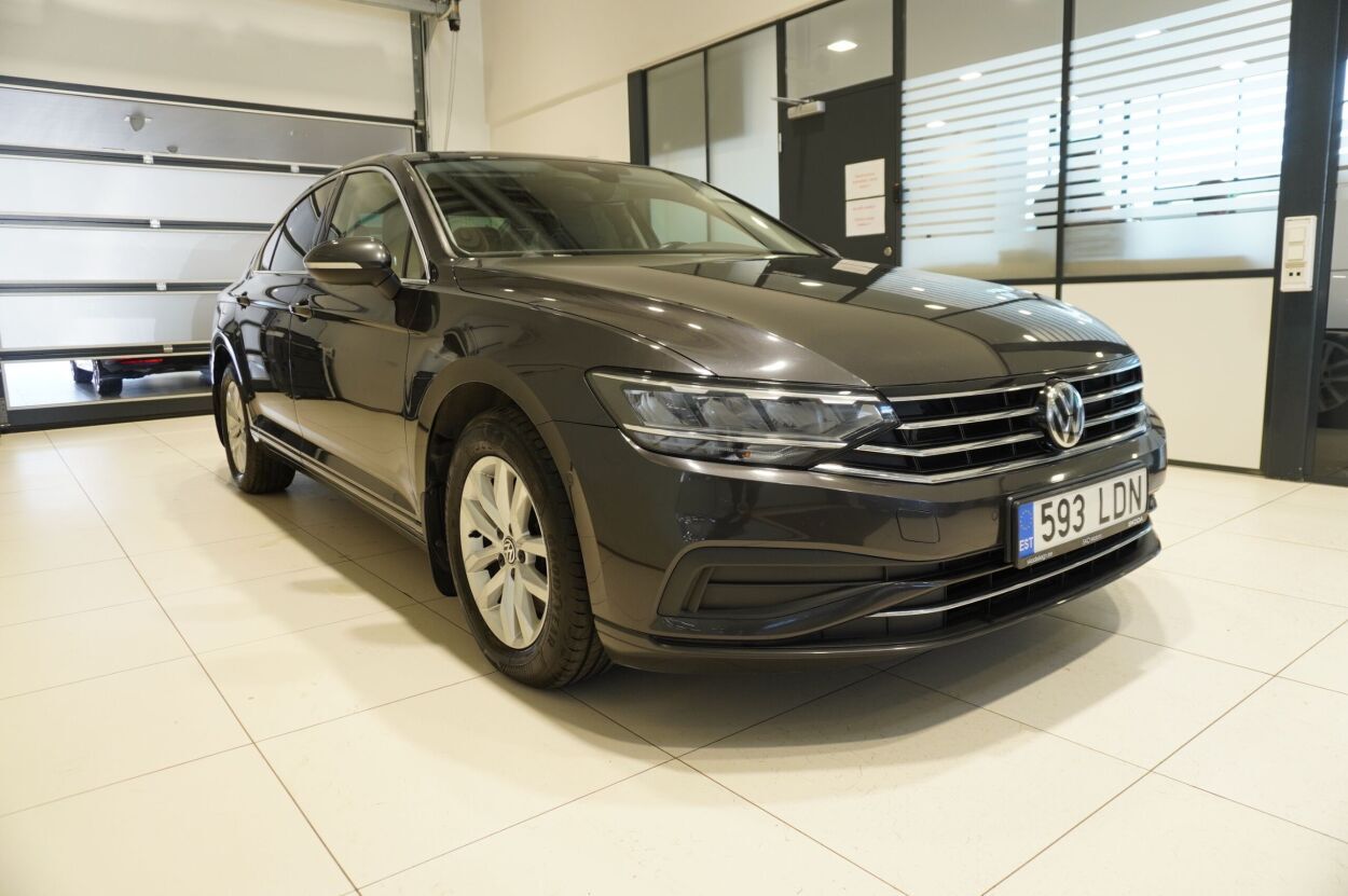 Volkswagen Passat 2019, photo 4/10