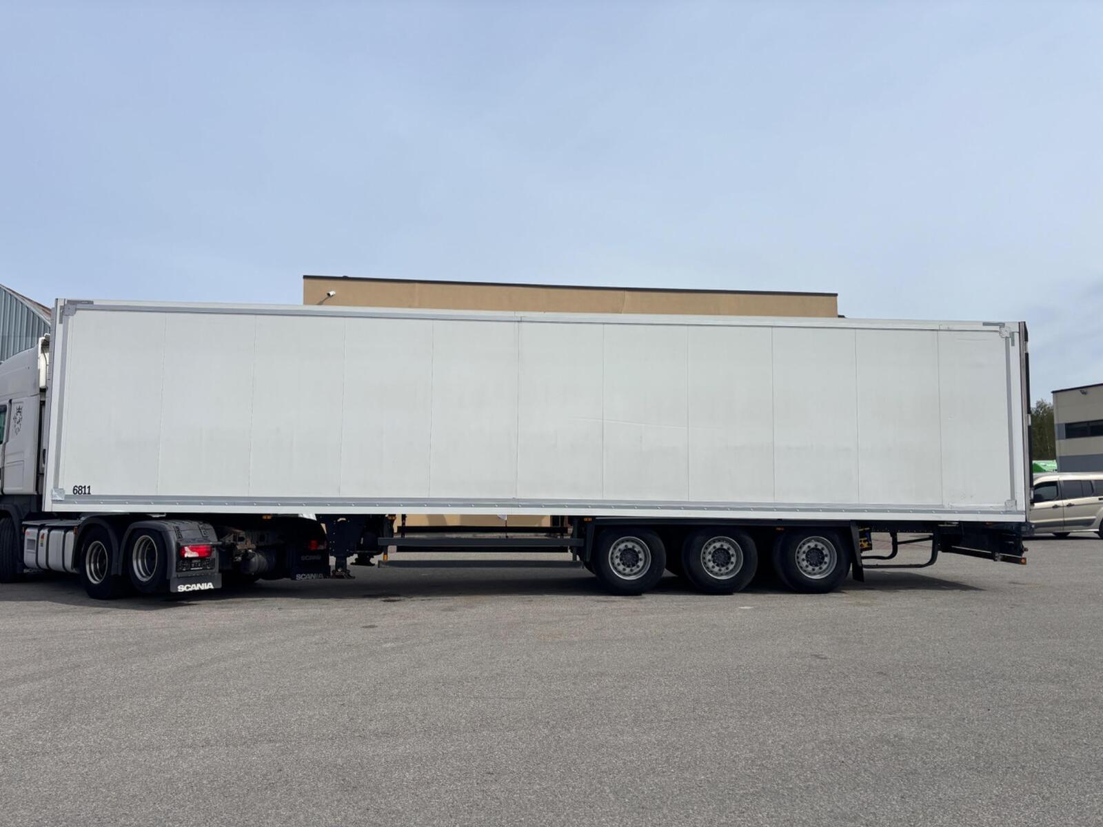 Schmitz Cargobull 2017, kuva 6/18