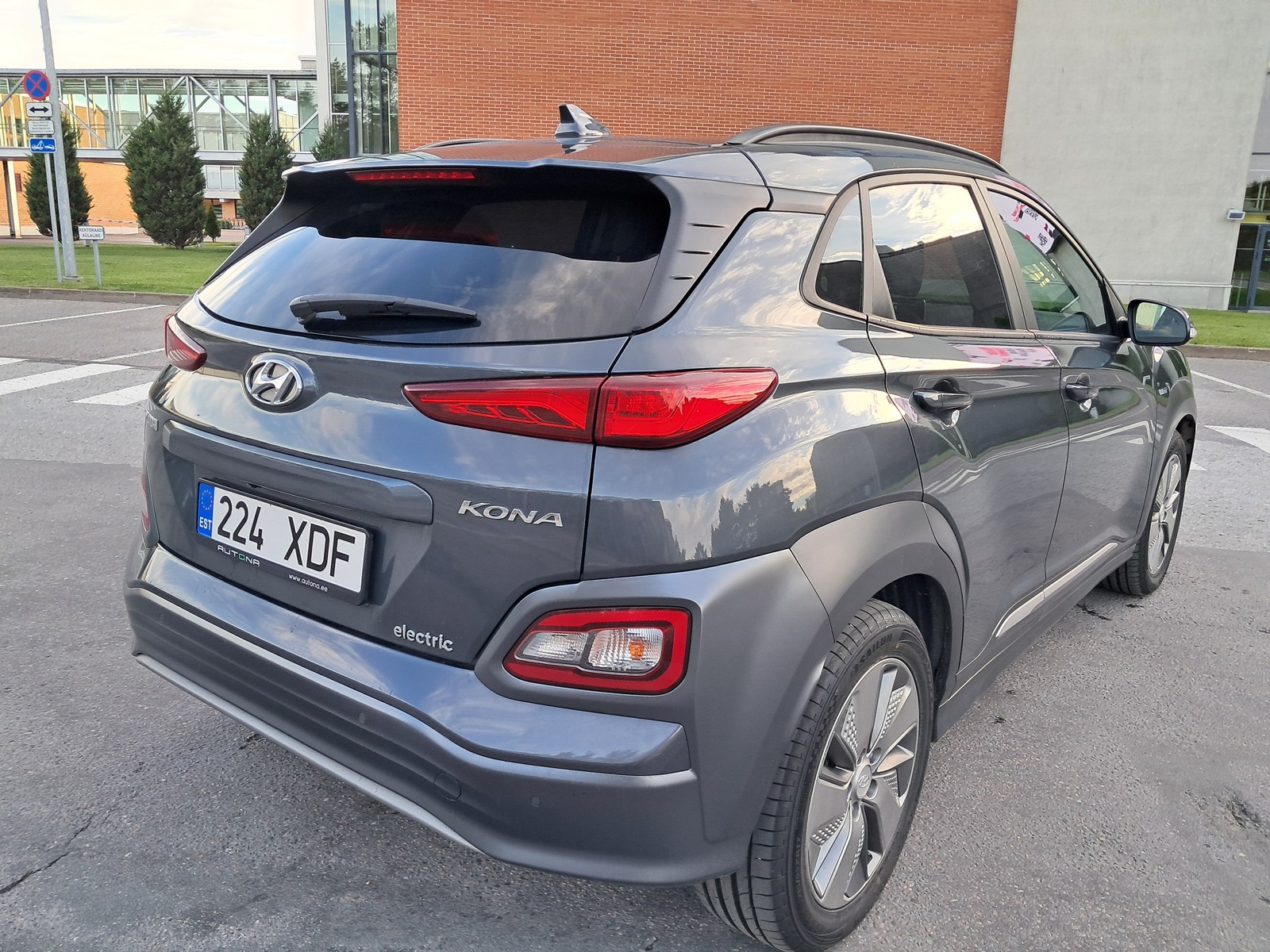 Hyundai Kona 2020, kuva 4/8