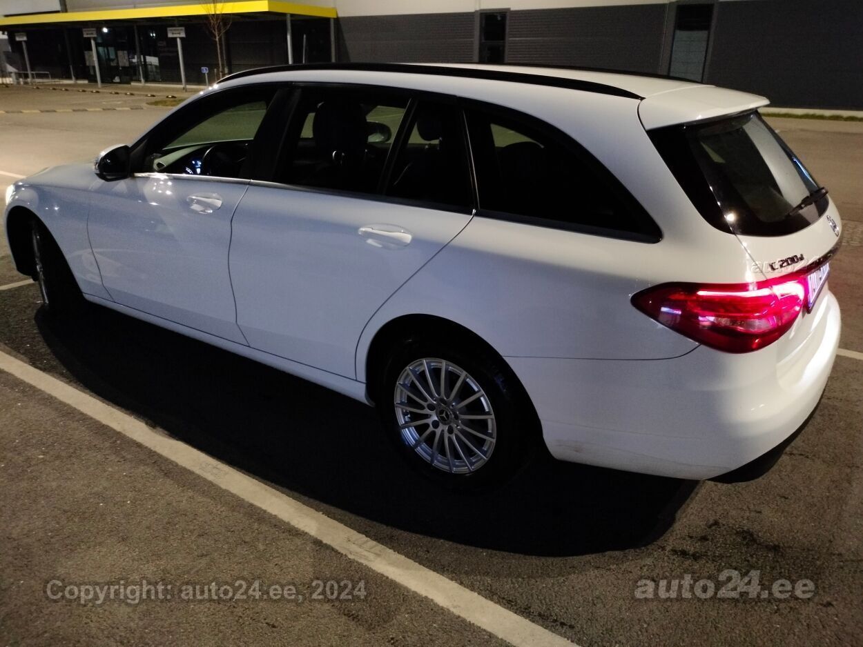 Mercedes-Benz 200 2016, photo 5/10