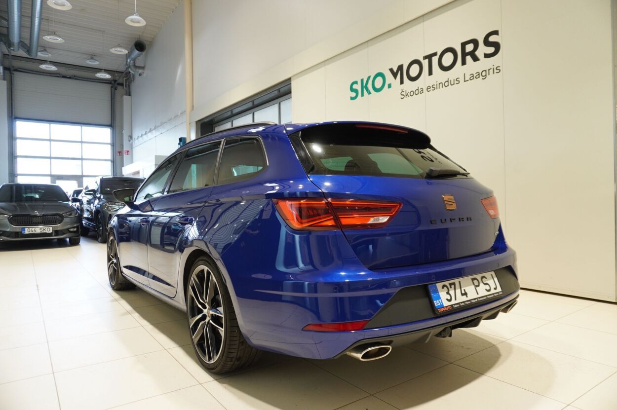 SEAT Leon 2020, photo 2/27