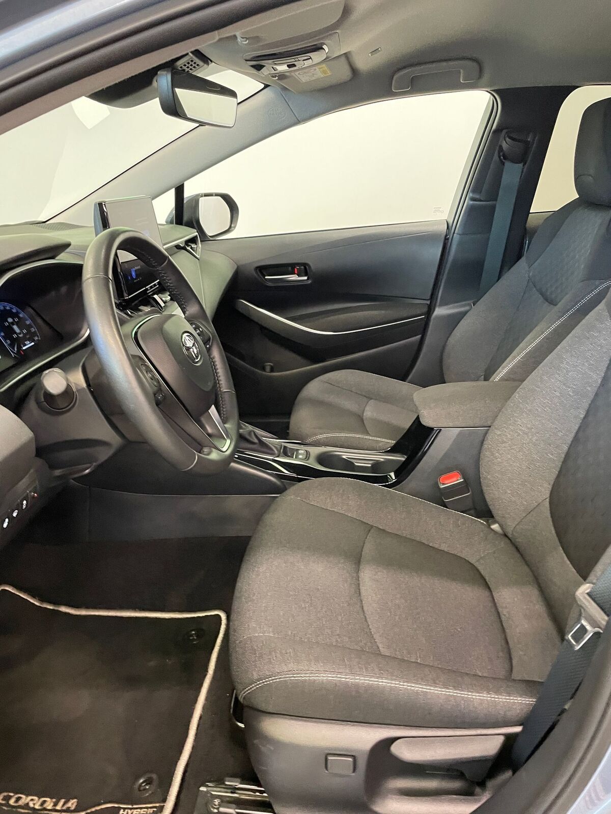 Toyota Corolla Active 1.8 72kW 2025, photo 6/21