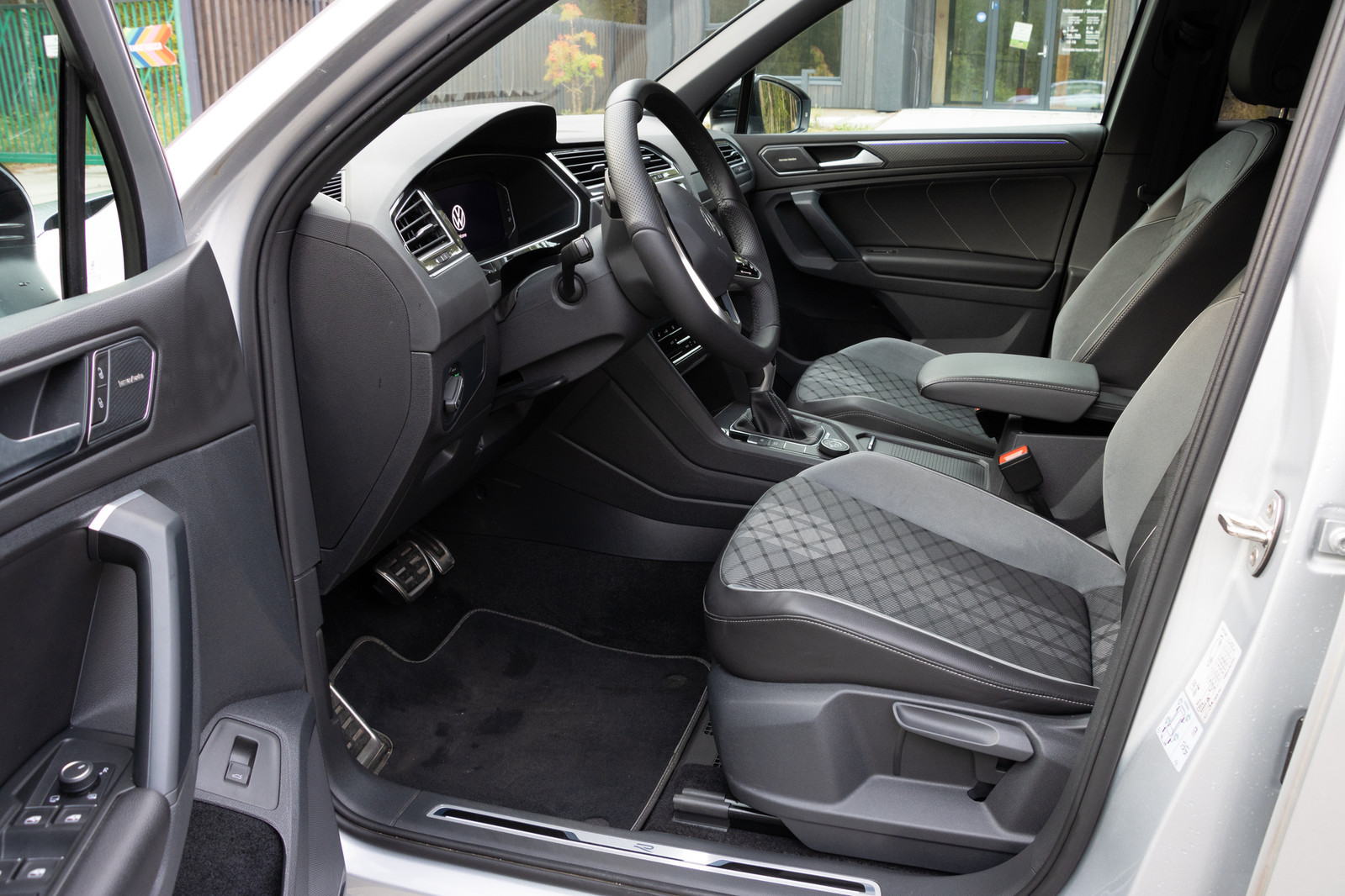 Volkswagen Tiguan 2021, photo 7/22