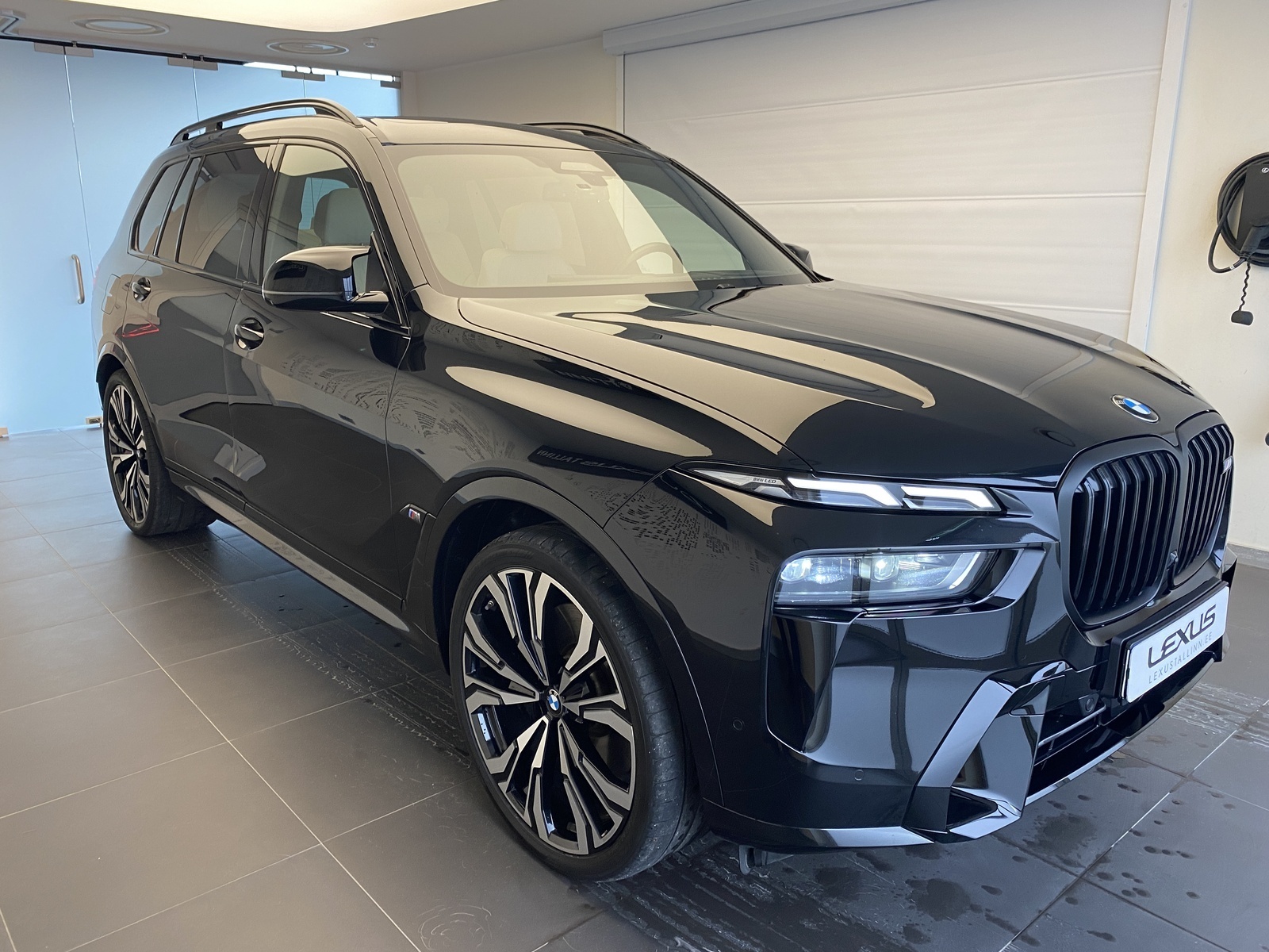 BMW X7 2024, kuva 5/22
