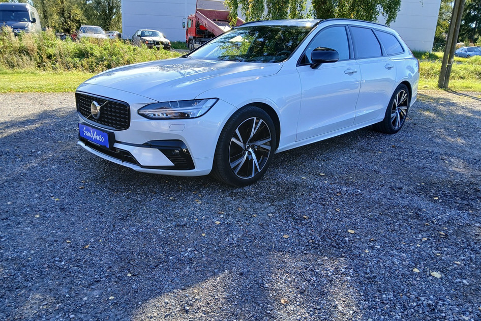 Volvo V90, 2022, 2.0, 145 kW, hybrid (diesel/electric), automatic, front-wheel drive