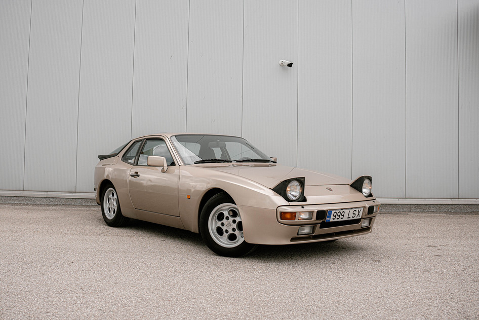 Porsche 944, 1986, 2.5, 120 kW, бензин, механическая, задний привод
