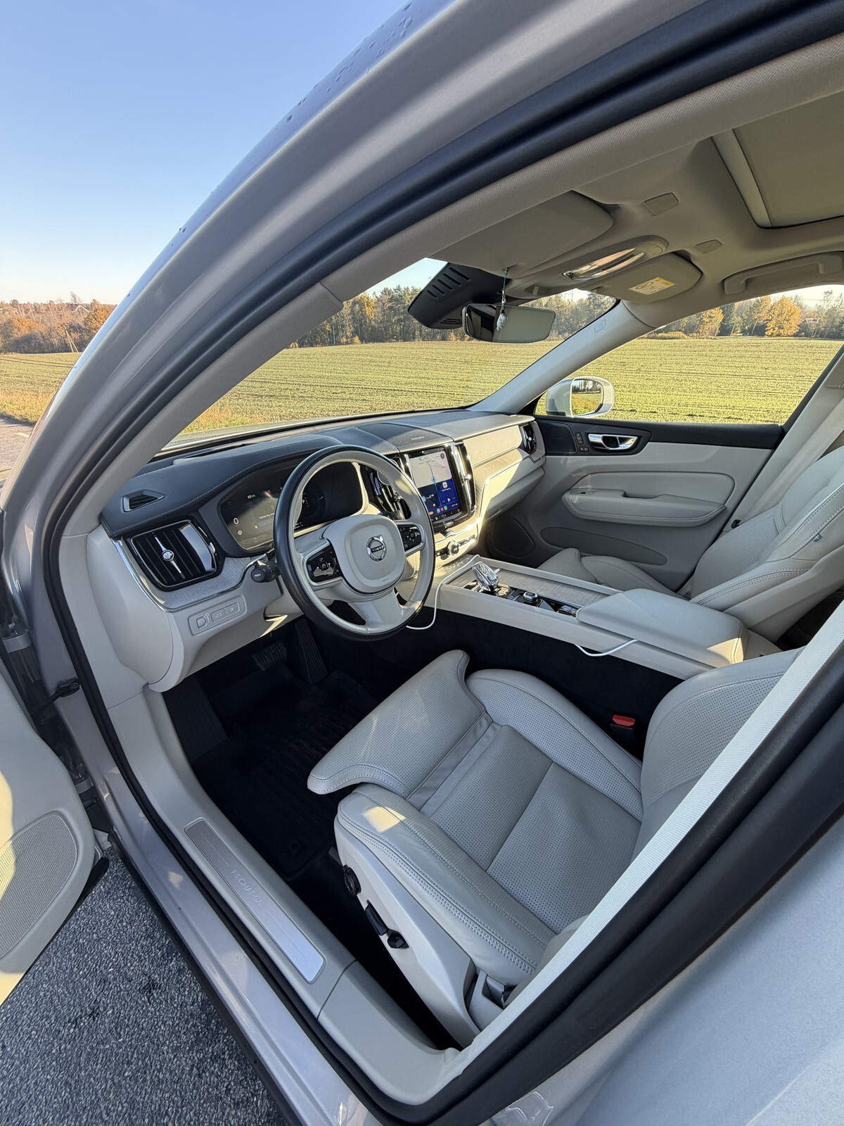 Volvo XC60 2021, photo 5/7