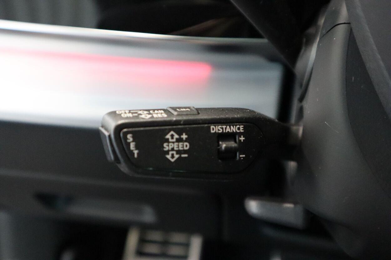 Audi Q8 2019, kuva 7/10