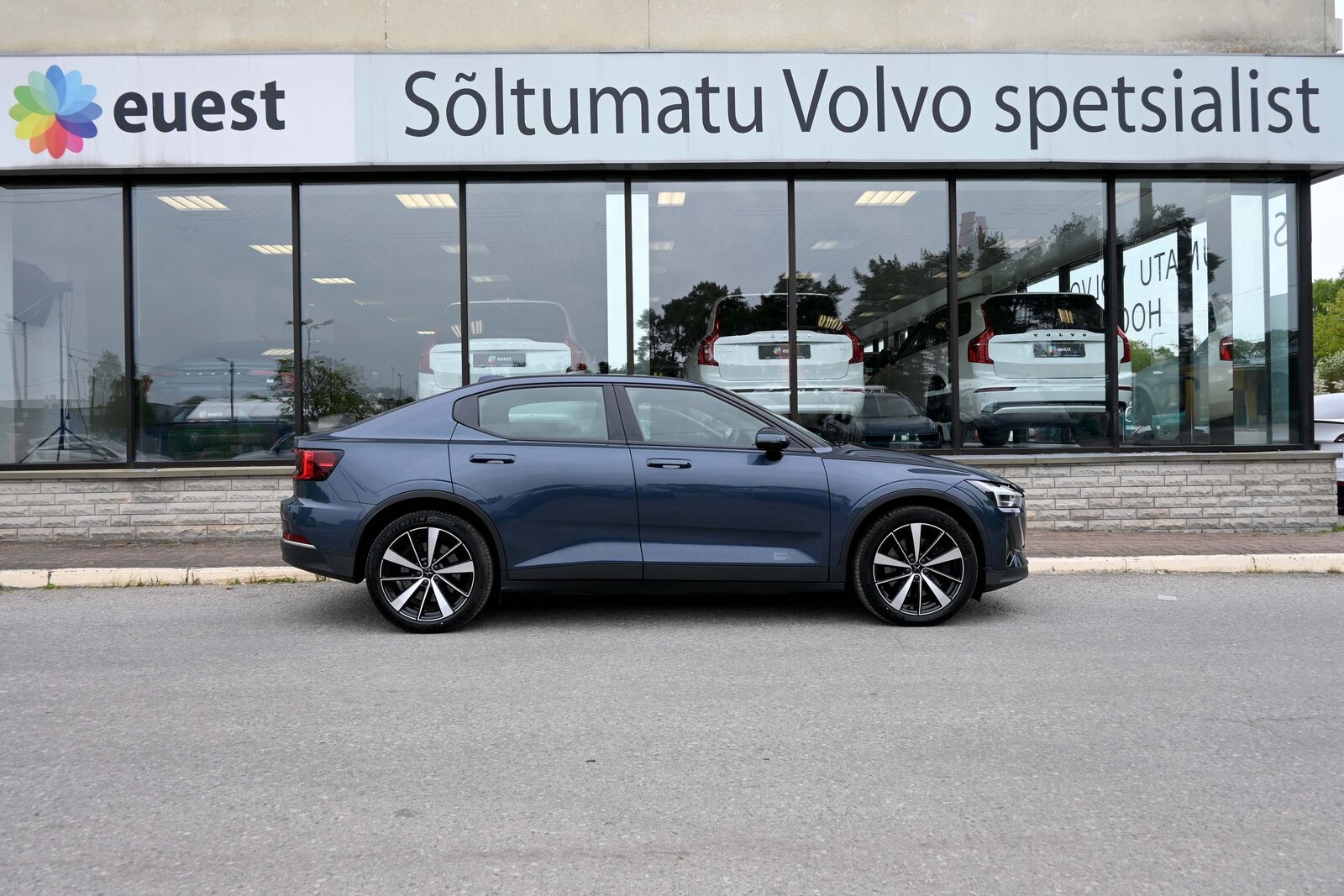 Polestar 2 2021, kuva 7/10