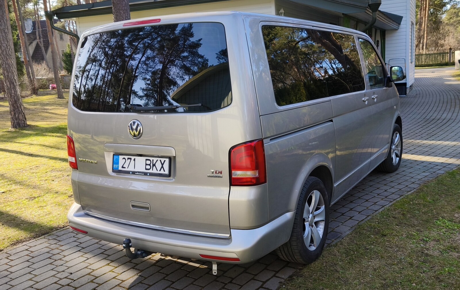 Volkswagen Multivan 2014, kuva 4/10