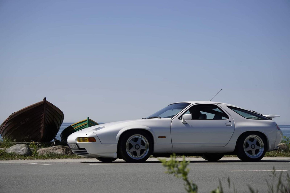 Porsche 928, 1989, 5.0, 235 kW, бензин, автомат, задний привод