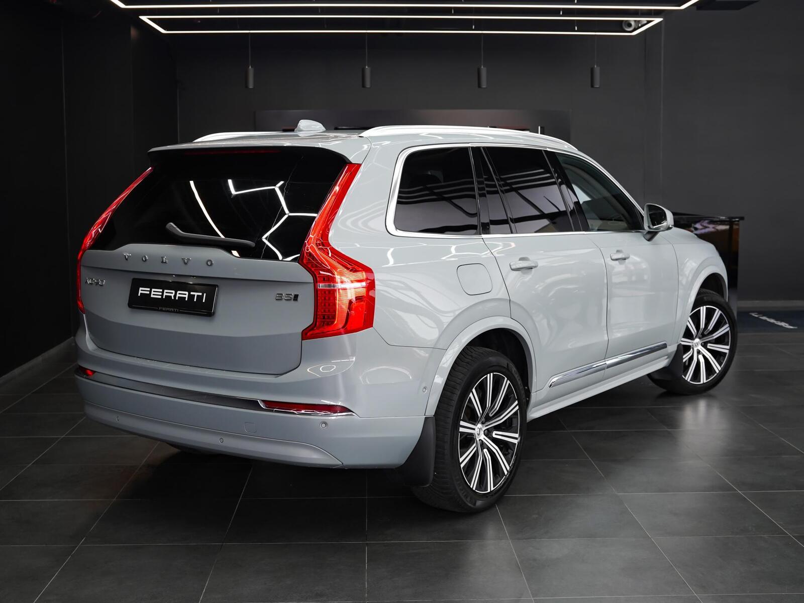 Volvo XC90 2023, photo 2/16