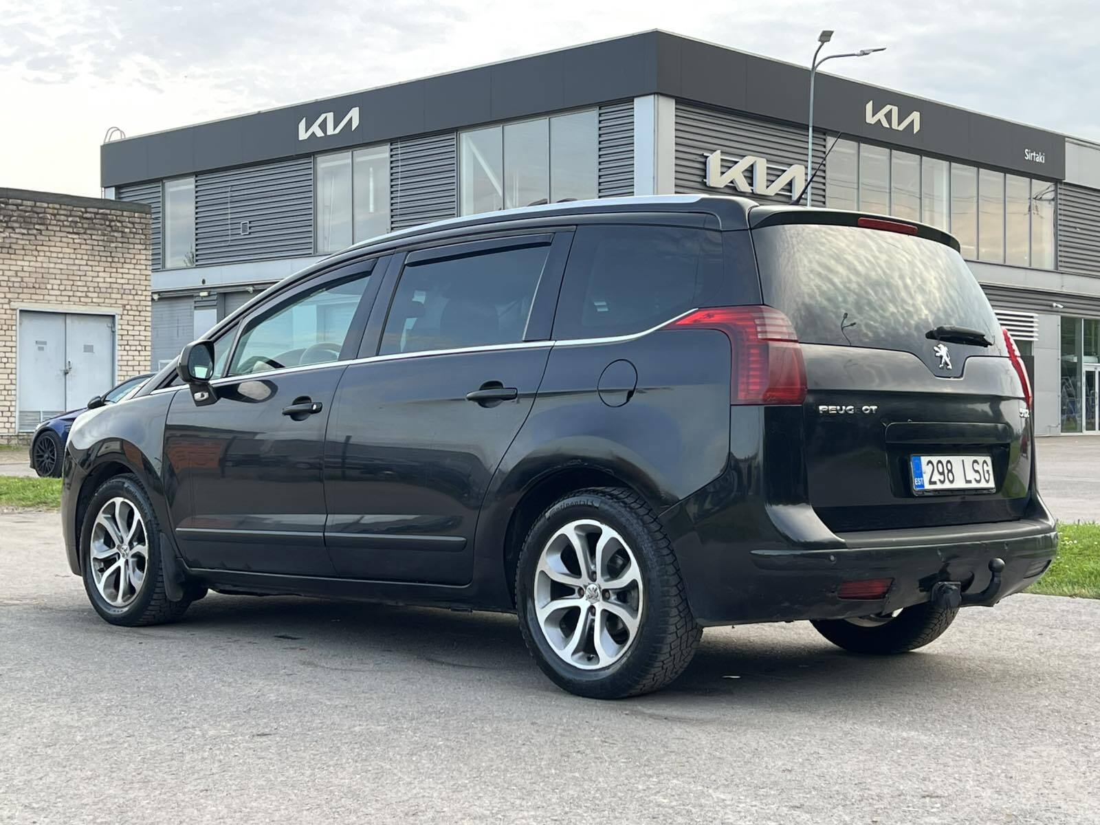 Peugeot 5008 2011, photo 6/11