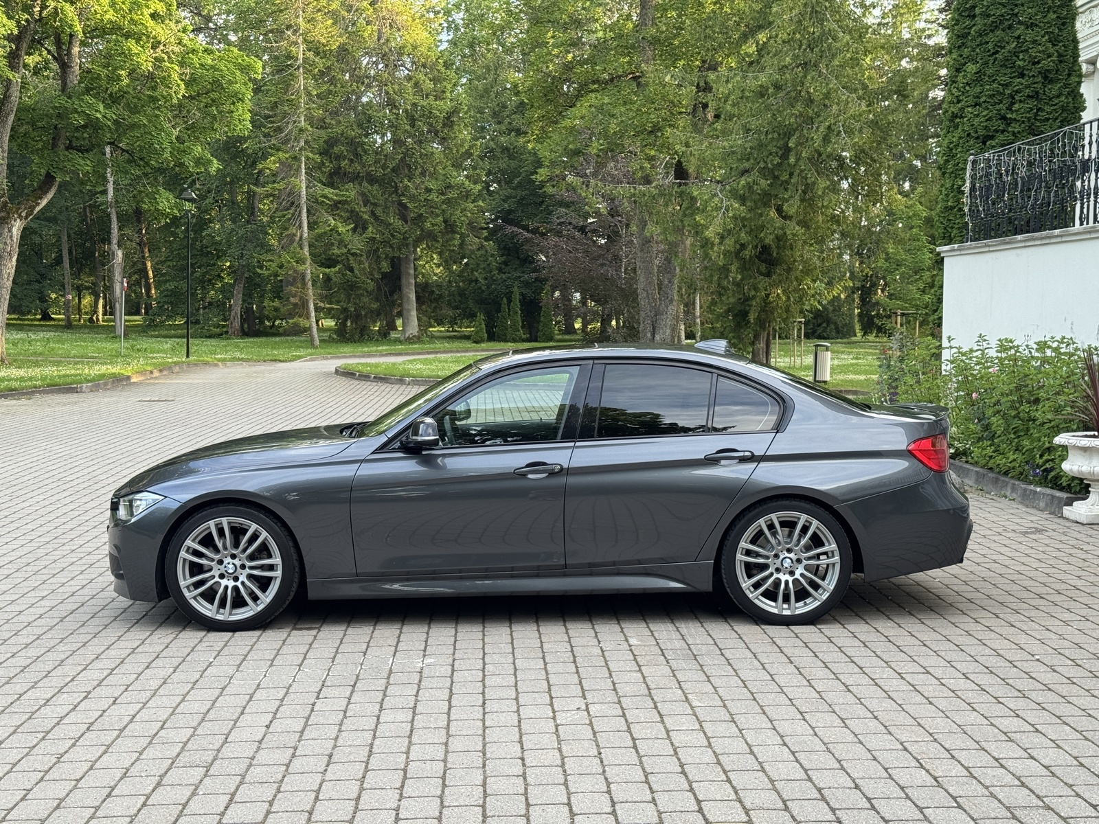 BMW 330 2012, kuva 4/15