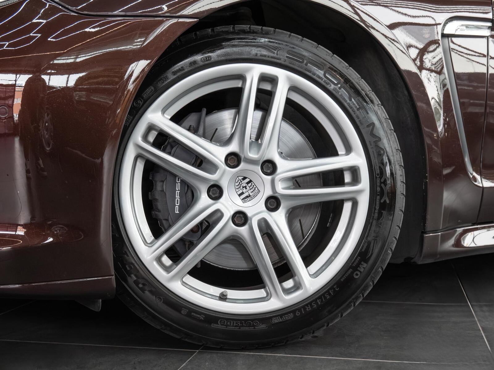 Porsche Panamera 4 2012, photo 5/10