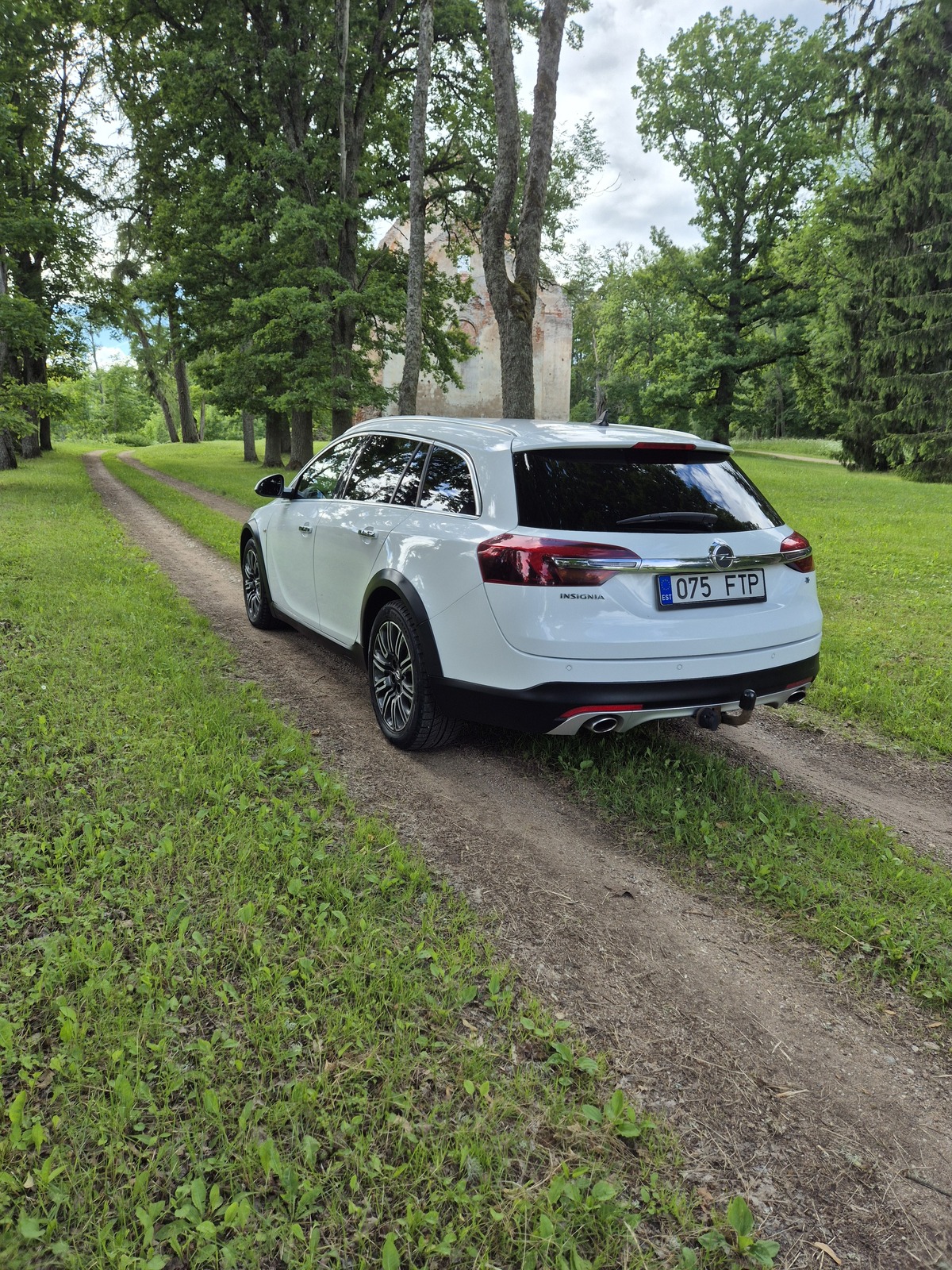 Opel Insignia SPORTS TOURER SW 2.0 143kW 2014, photo 4/16