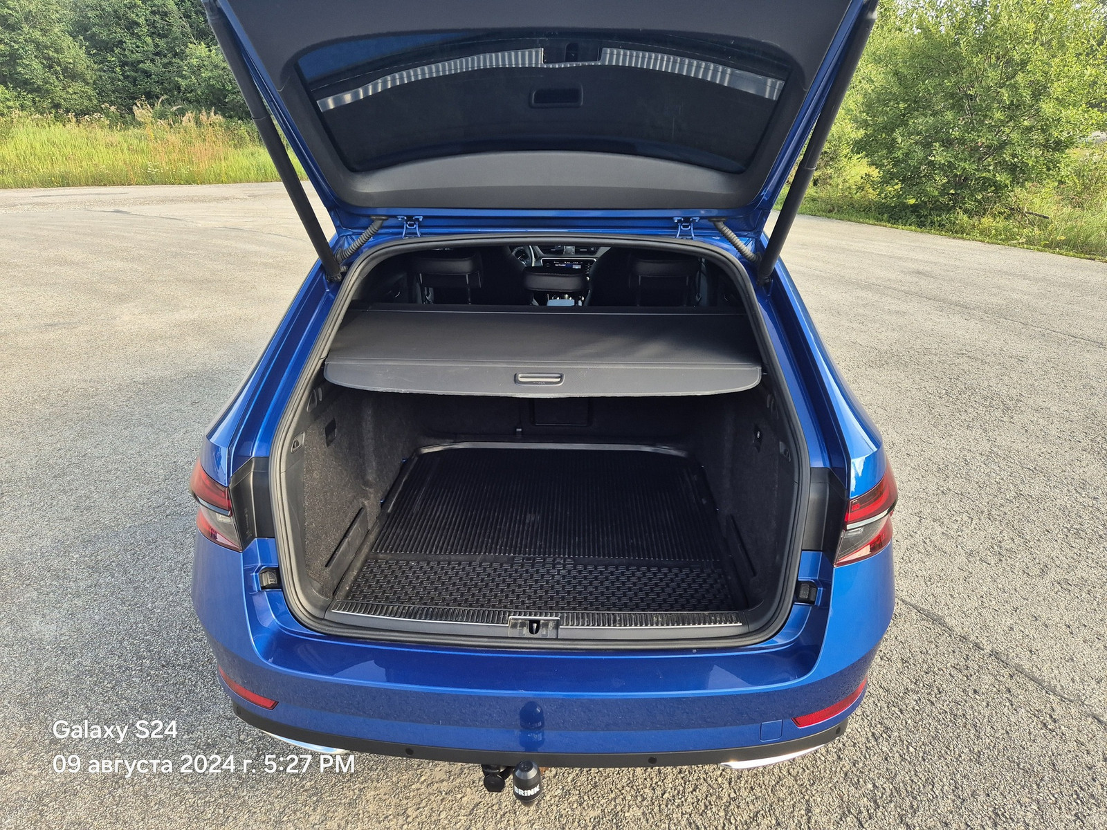 Škoda Superb 2021, photo 7/24