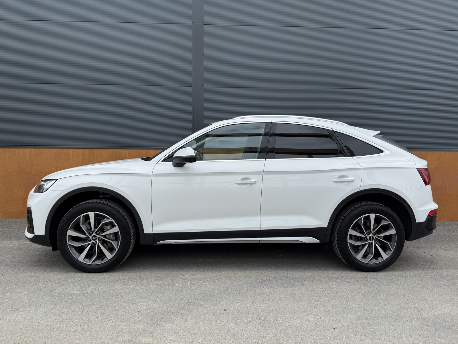 Audi Q5 2022, photo 3/9
