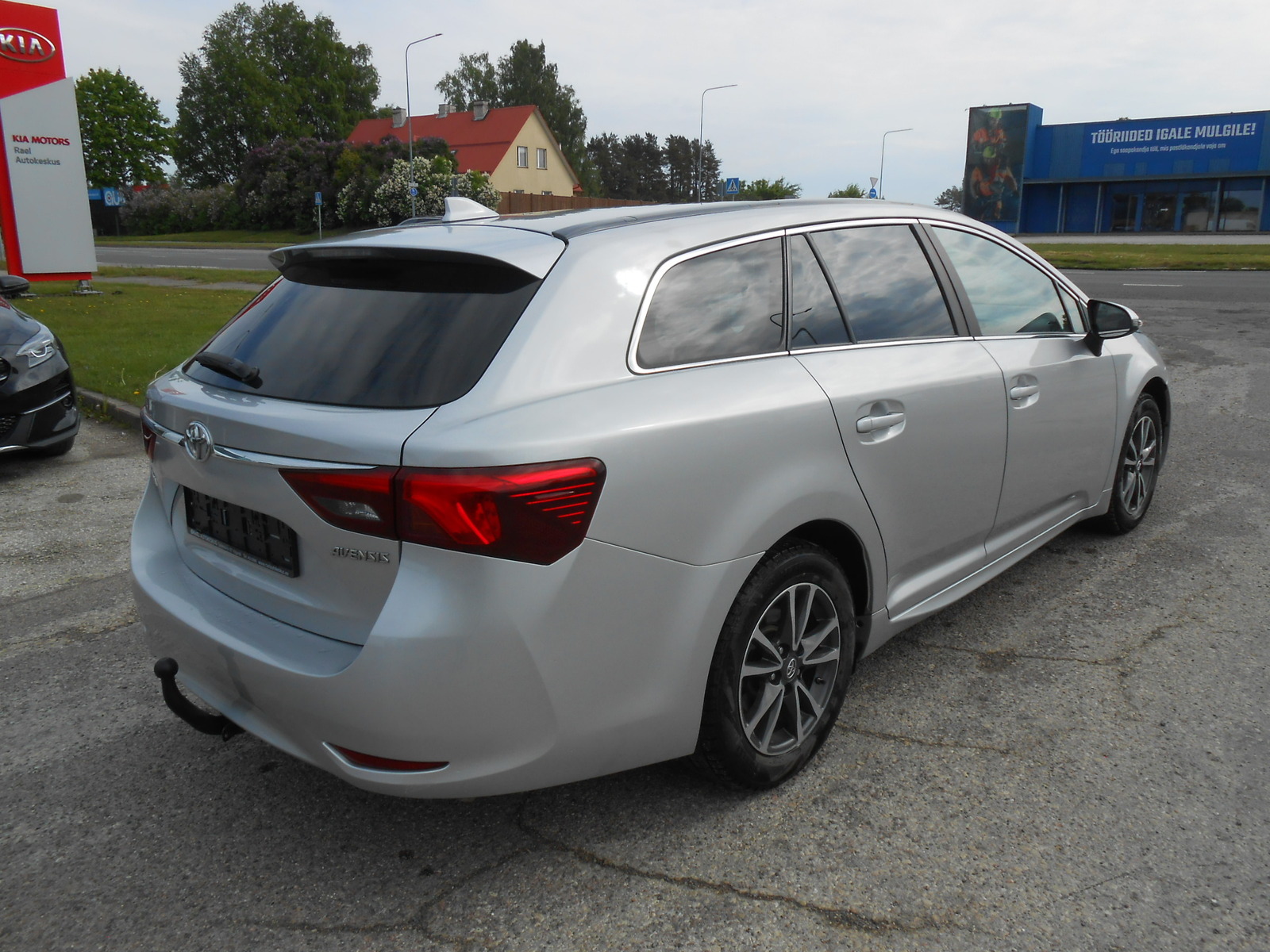 Toyota Avensis 2016, photo 2/18
