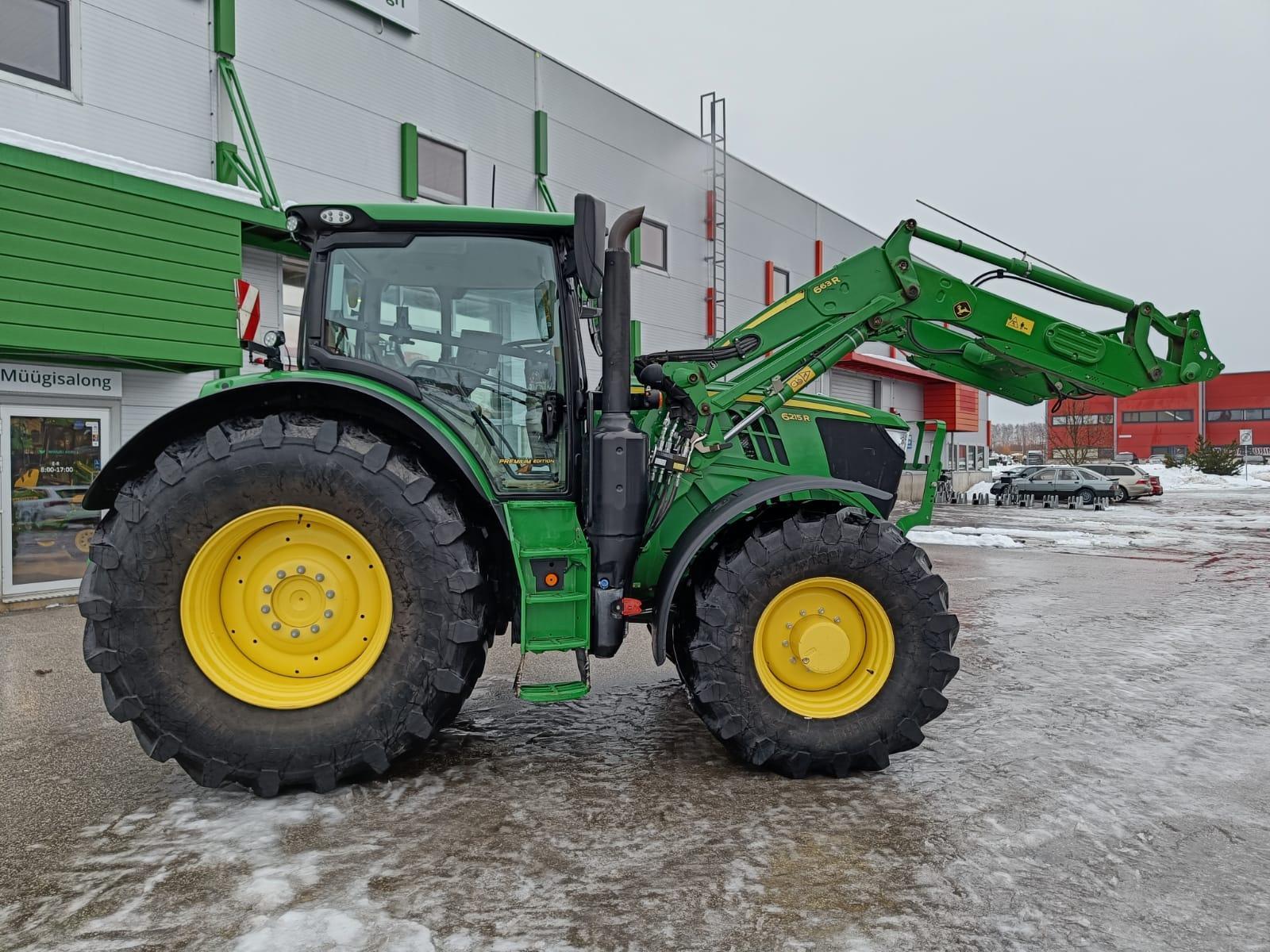 John Deere 6215R, photo 6/15