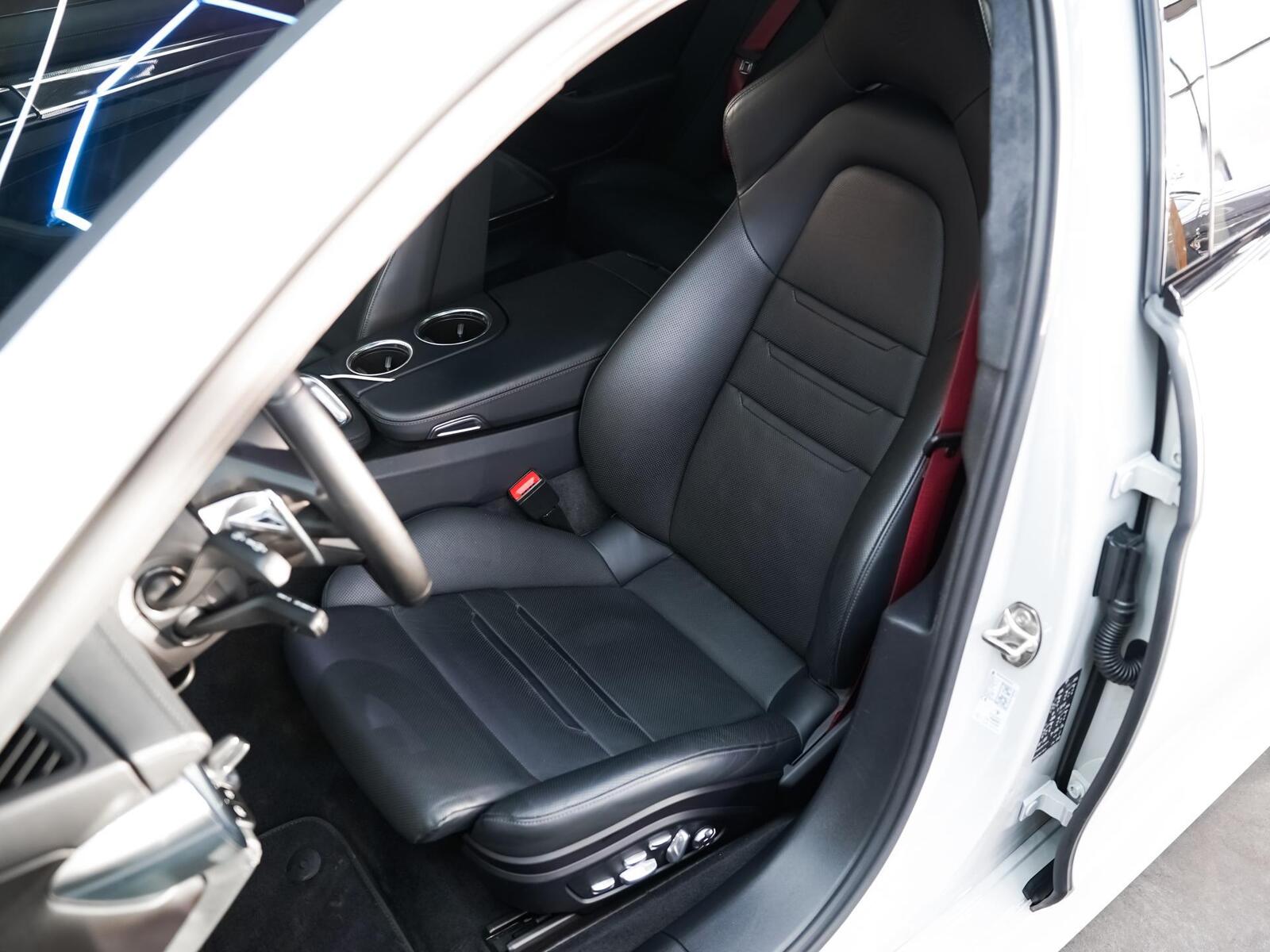 Porsche Panamera 2021, photo 6/10