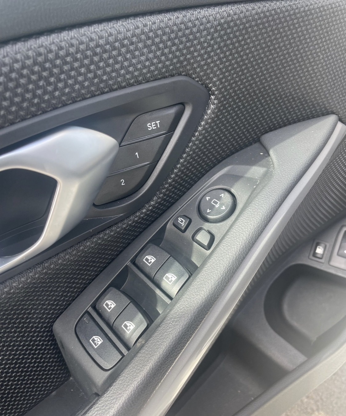 BMW 320 PHEV 2024, photo 7/10