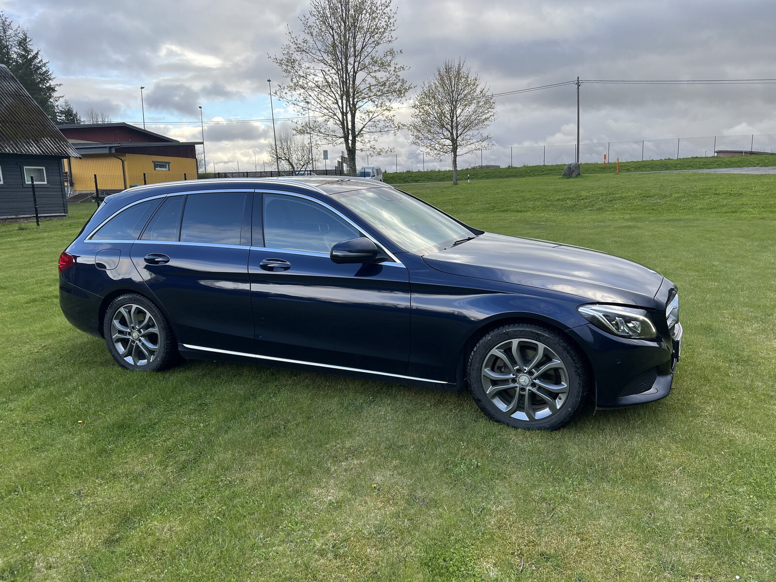 Mercedes-Benz C 220
